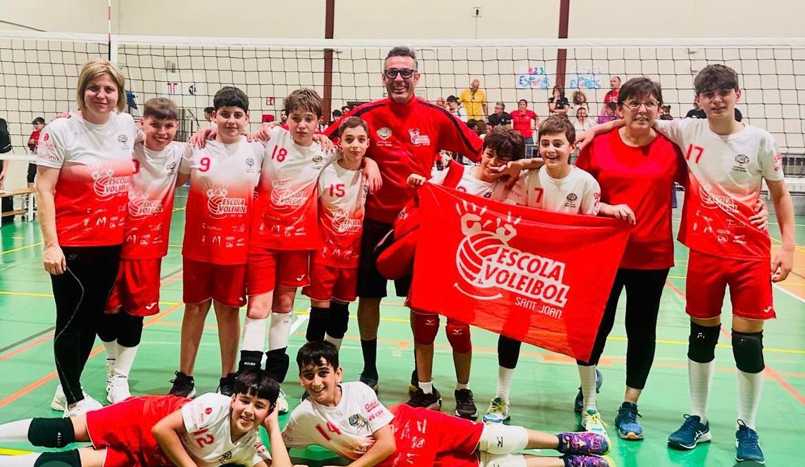 L’Escola de Voleibol Sant Joan guanya el Campionat de les Balears Aleví i jugarà el d’Espanya