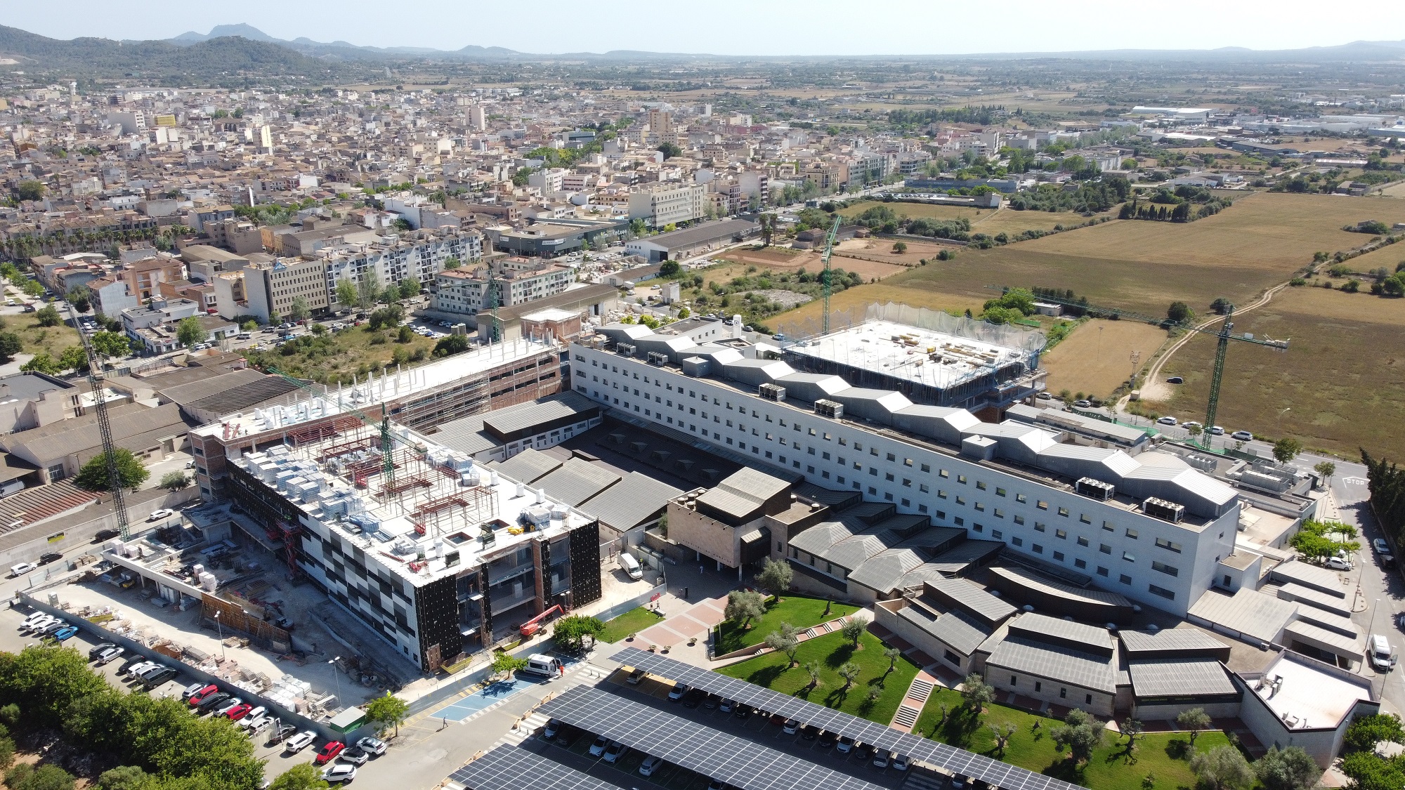 Les obres d’ampliació de l’Hospital de Manacor finalitzen la fase d’estructures dels edificis